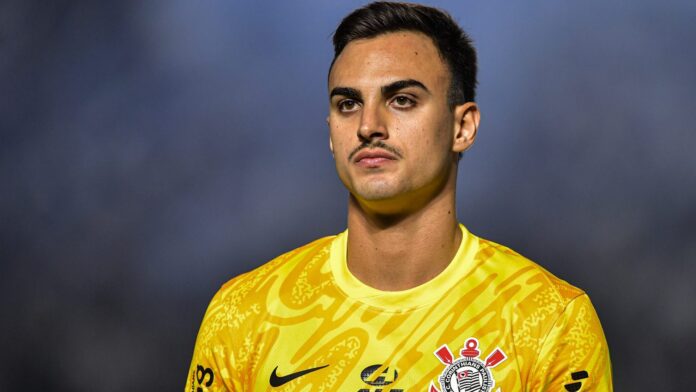 Matheus Donelli foi reprovado pela torcida do Corinthians - Foto: Thiago Ribeiro/AGIF.
