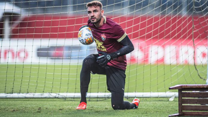 Vitória divulga boletim médico de atletas lesionados, mas não esclarece situação de Gabriel