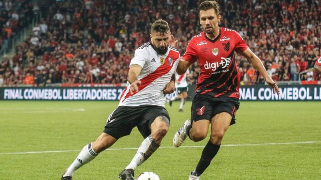 Paulo André fez dupla função no Athletico-PR com ideia de Petraglia