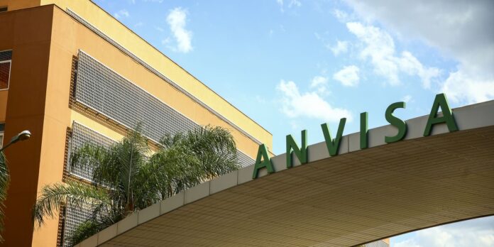 Anvisa proíbe suplementos alimentares com ora-pro-nóbis