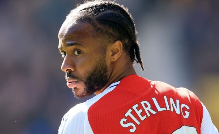 Arsenal comunica a Raheem Sterling que não tem planos de renovar seu contrato