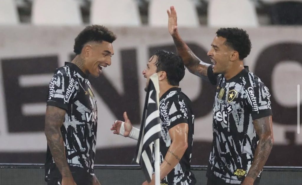 Vitória pela 2° rodada do Brasileirão. Foto: Vitor Silva/BFR