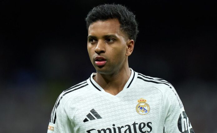 Rodrygo recebe críticas do jornal AS após derrota do Real Madrid: “Elo mais fraco”