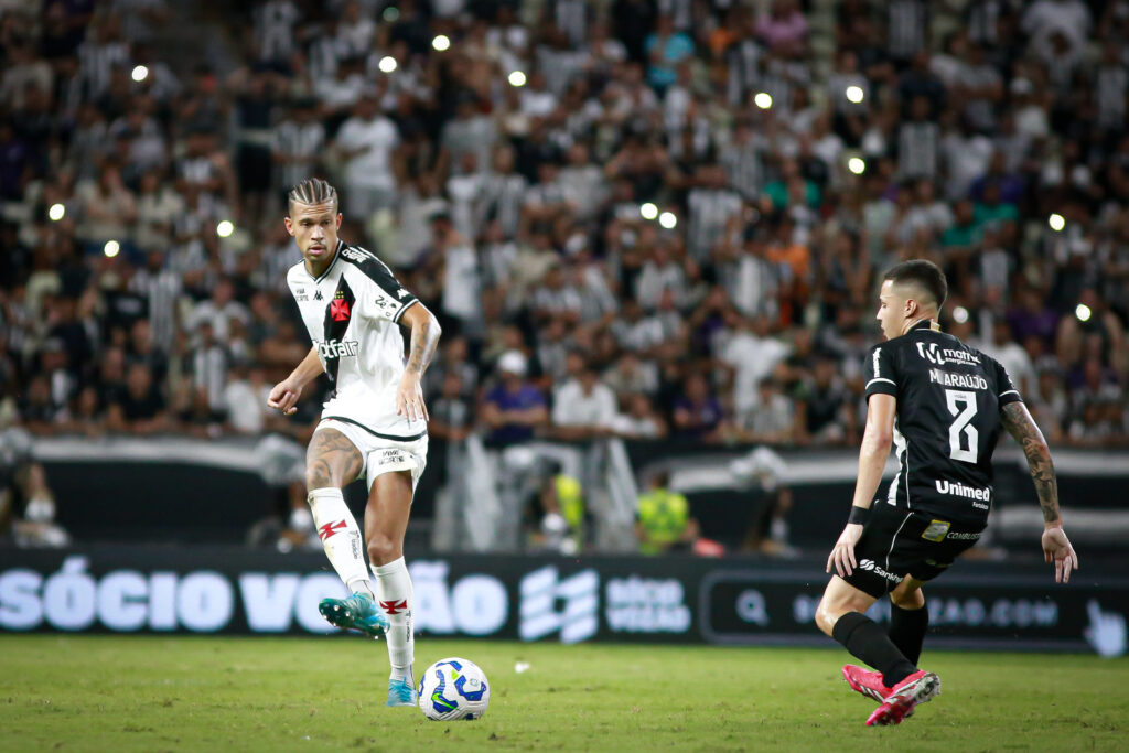 João Victor é contestado no Vasco – Foto: Matheus Lima/CRVG
