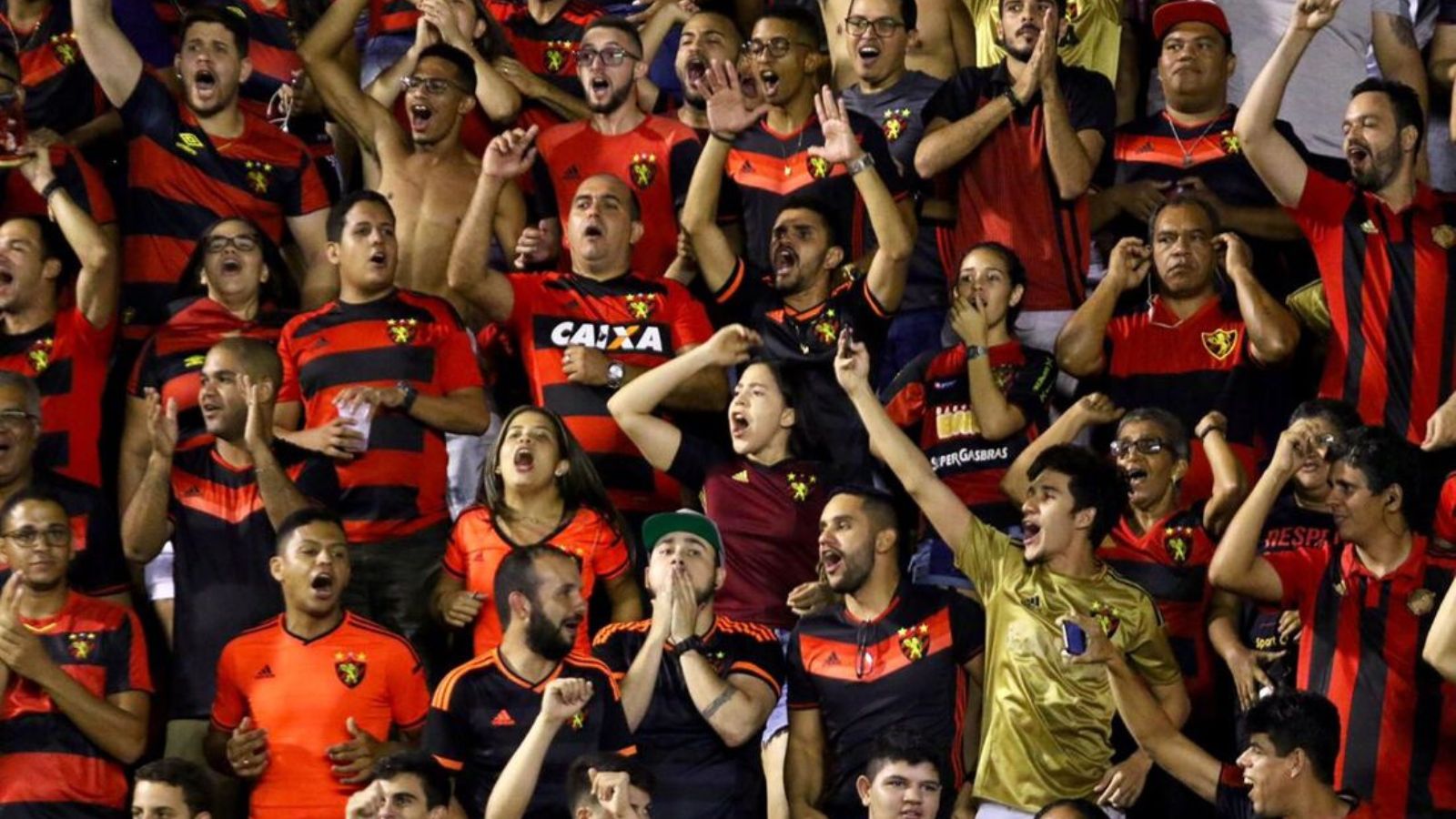 Zé Lucas em partida pelo Sport.