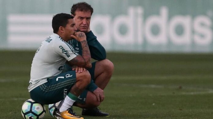 Cuca ligou para Dudu? Jornalista levanta questão importante após afastamento do atacante no Cruzeiro