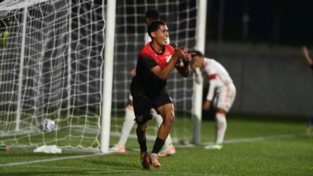Athletico-PR vence Inter com gol de Claudinho - (Foto: Yan Guimarães/athletico.com.br)