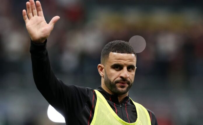 Milan desiste de manter Kyle Walker, que deve retornar ao Manchester City