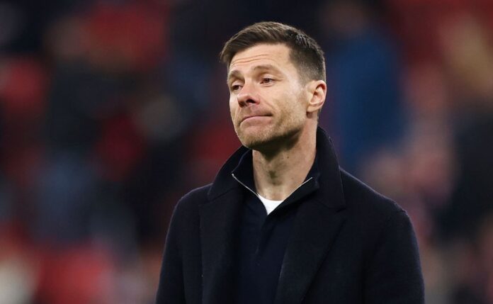 Real Madrid marca exames médicos com Dean Huijsen e encaminha contratação para Xabi Alonso