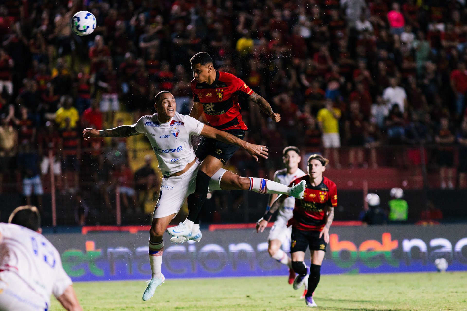 Carlos Alberto durante a partida