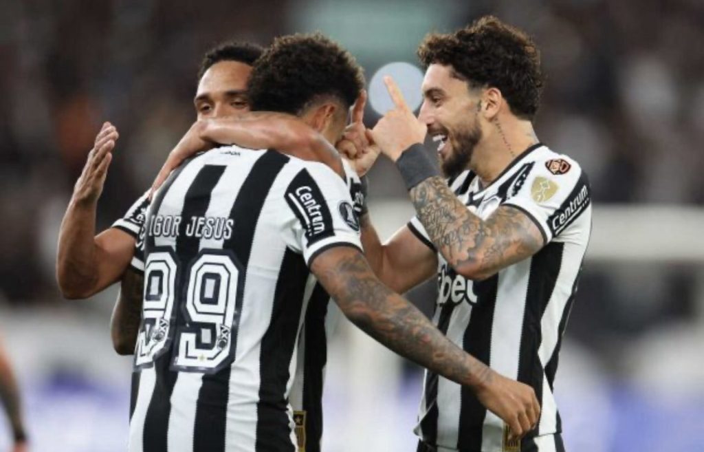 Fogão vence o Estudiantes em jogo quente pela Libertadores. Foto: Vitor Silva.