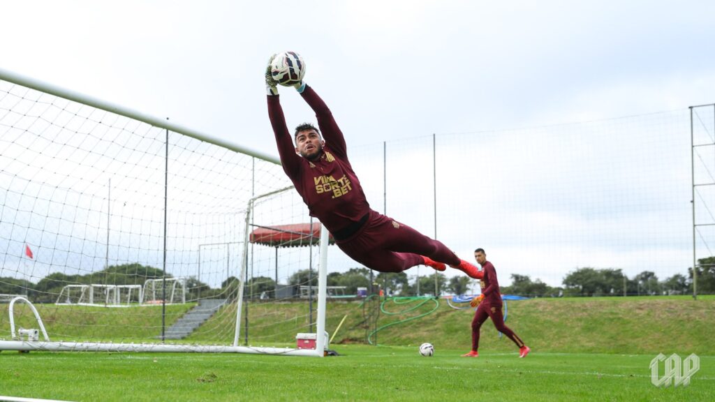 Mycael em treino do Athletico-PR (Foto: José Tramontin/athletico.com.br)