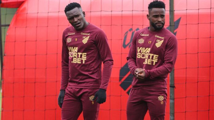 Athletico-PR contrata Viveros e Mendoza (Foto: José Tramontin/athletico.com.br)