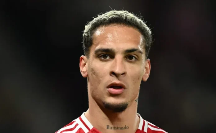 Botafogo quer Antony e prepara oferta ao Manchester United: R$ 143 milhões e o goleiro John