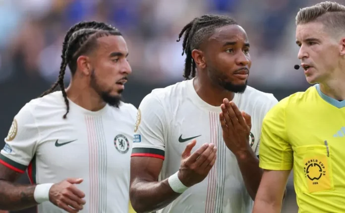 Chelsea monta barca de saídas com onze jogadores após o título do Mundial de Clubes