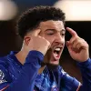 Jadon Sancho aceita reduzir salário pela metade para acertar com o Borussia Dortmund