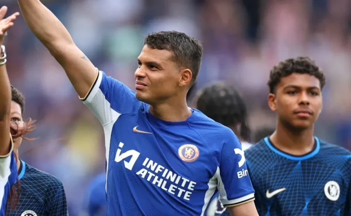 Filho de Thiago Silva, jovem Isago Silva assina primeiro contrato com o Chelsea