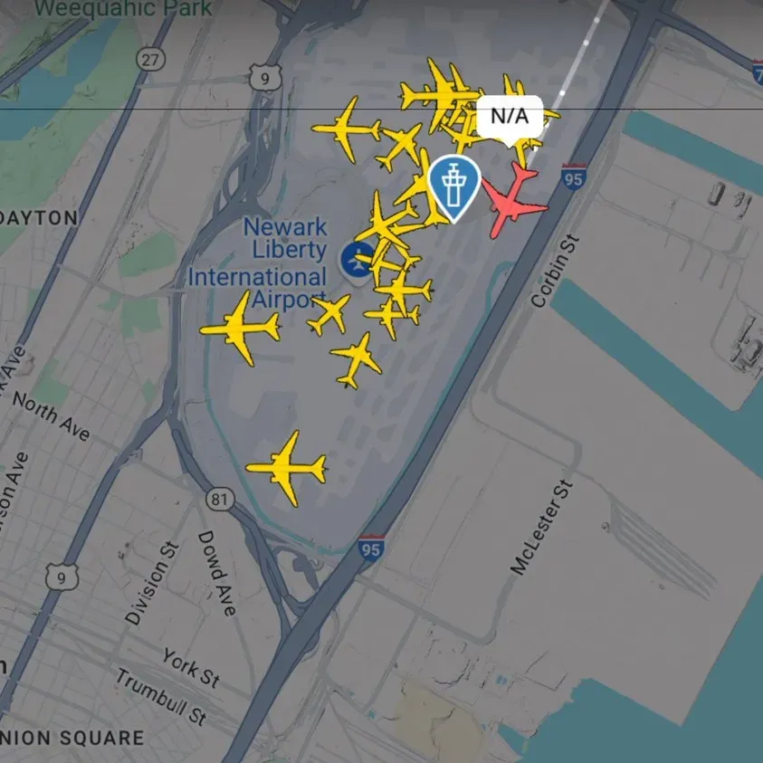 Momento em que o avião pousou no aeroporto de Nova York.