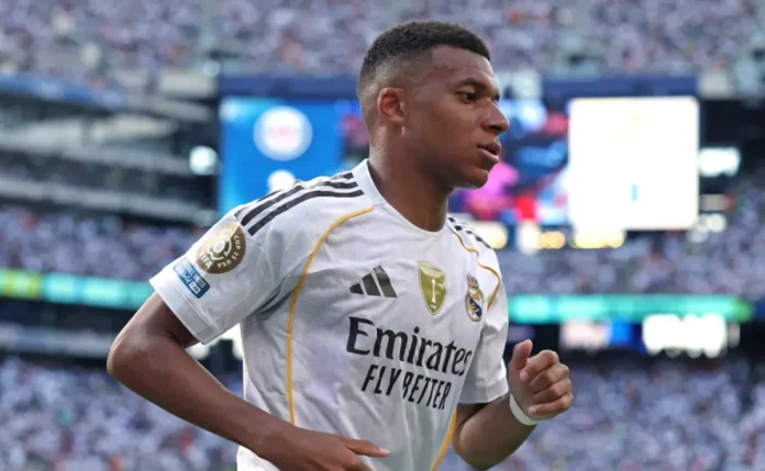 Real Madrid entrega camisa 10 para Kylian Mbappé e pode garantir bilhões de euros com a mudança