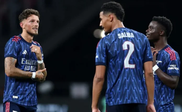 Arsenal tenta manter Saliba em meio a interesse do Real Madrid em sua contratação
