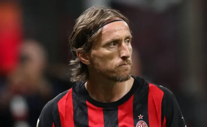 Ex-Real Madrid, Luka Modric estreia pelo Milan e surpreende os torcedores: “Joga fácil”