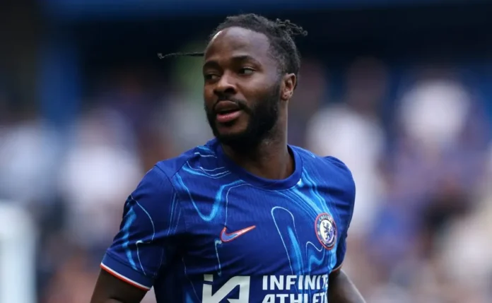 De saída do Chelsea, Sterling sinaliza positivo para assinar com o Crystal Palace