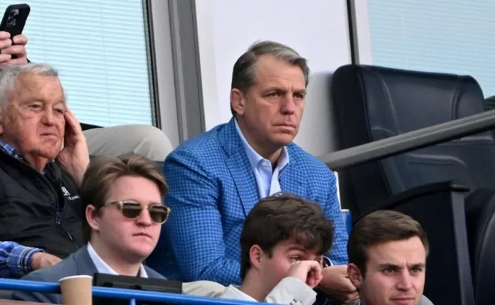 UEFA investiga transações entre Chelsea e Strasbourg após negócio envolvendo Mamadou Sarr