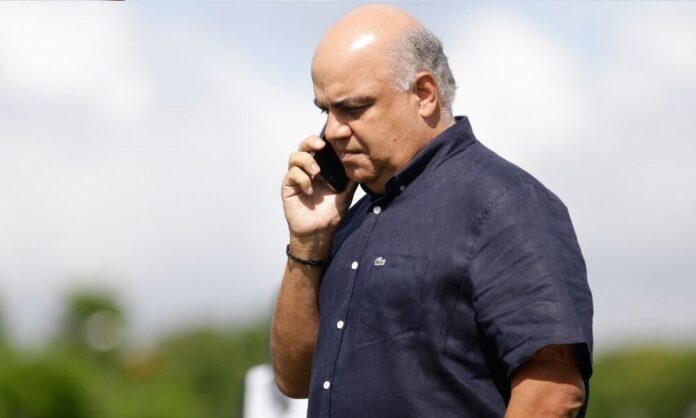 Sport segue observando o mercado