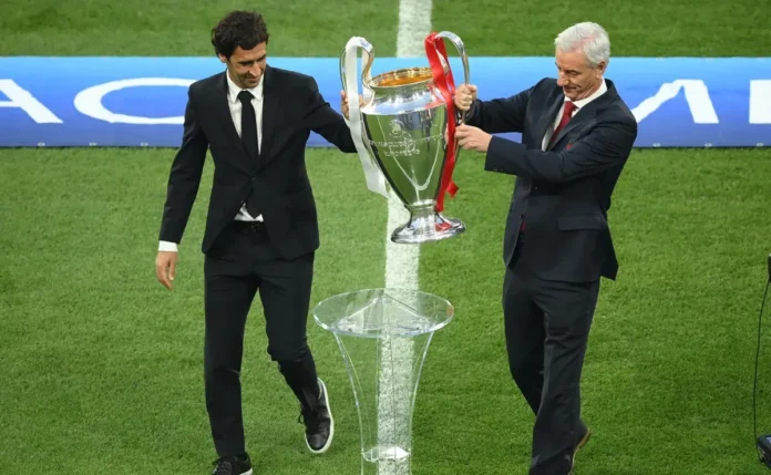 Bayer Leverkusen mira Raúl González e mais três técnicos após demissão relâmpago de Erik ten Hag
