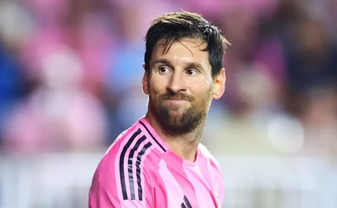 França iguala Lionel Messi no ranking de títulos na Bola de Ouro; craque argentino é absoluto no individual