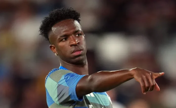 Real Madrid dá prazo a Vini Jr para assinar renovação e cogita vendê-lo, diz portal