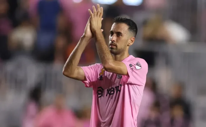 Sergio Busquets se aposenta do futebol após fazer história pelo Barcelona e pela Seleção Espanhola