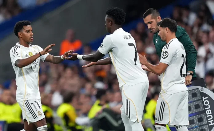 Vinicius Júnior questiona substituição e demonstra descontentamento em partida do Real Madrid