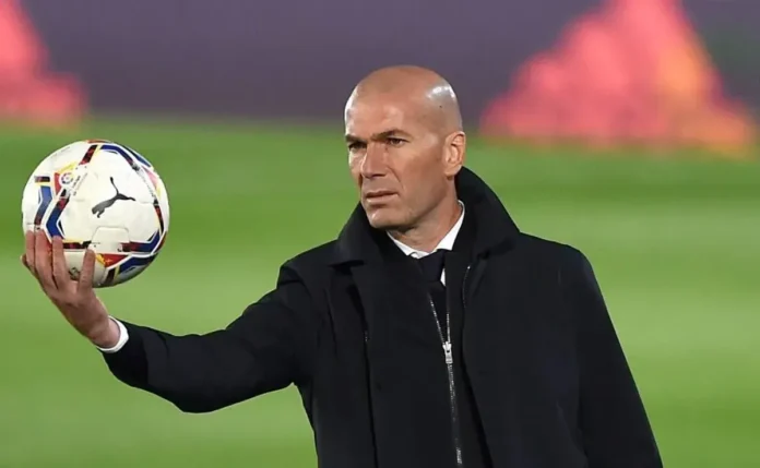 Zidane, ídolo do Real Madrid, chega em acordo verbal com o Fenerbahçe, diz imprensa turca