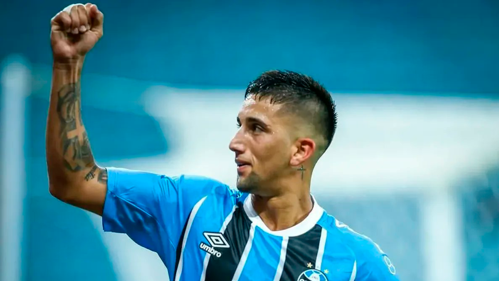 Direção do Grêmio tem reunião com jogador para definir seu futuro no clube: “Franco e necessário”