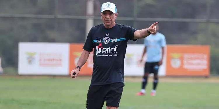 Márcio Fernandes busca reverter a situação da equipe