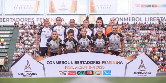 Libertadores: Corinthians faz história com tricampeonato consecutivo