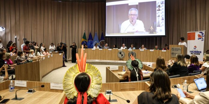 Governo cria Fórum para aprimorar saúde da mulher no SUS Governo lança fórum para fortalecer políticas de saúde da mulher