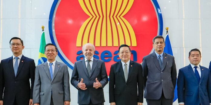 Lula busca adesão do Brasil ao bloco econômico da Asean Lula quer Brasil na associação de países asiáticos