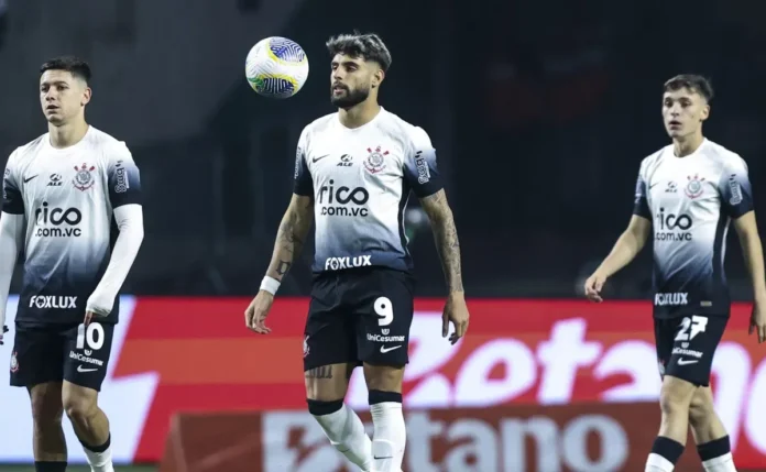 Manchester United entra na briga pela contratação de Breno Bidon, meio-campista do Corinthians