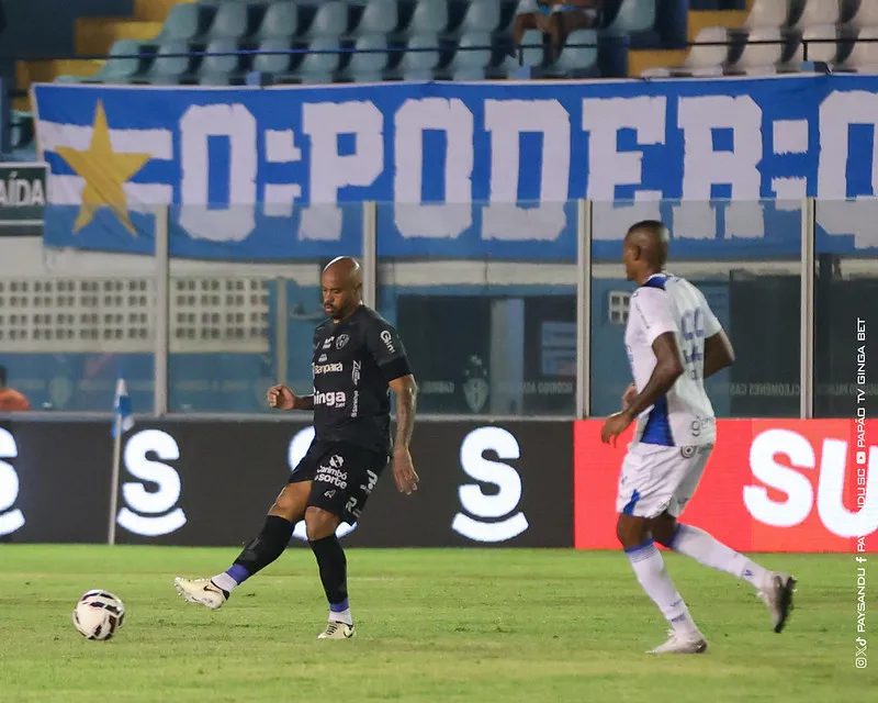 Registro do jogo entre Paysandu e Avaí