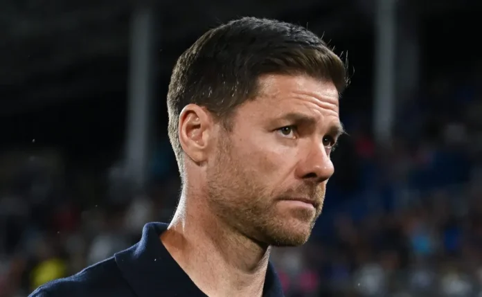 Real Madrid enfrenta Barcelona com desfalques, mas recheado de reforços! Real Madrid tem desfalques de Alaba e Rudiger contra Barcelona, mas ganha quatro reforços