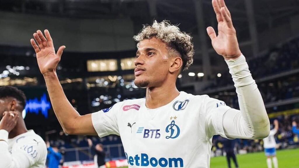 Meia revelado no Grêmio desabafa e admite frustração inesperada na carreira