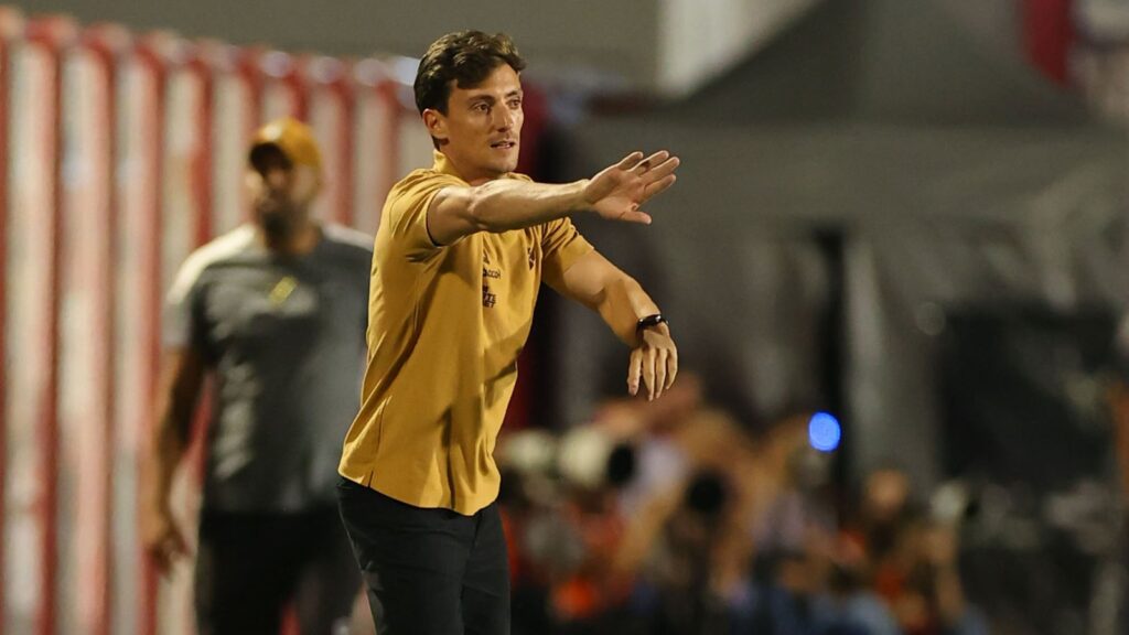 João Correia durante partida (Foto: Duda Matoso/athletico.com.br)