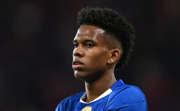 Qarabag x Chelsea: Provável escalação do time de Estêvão e João Pedro para partida da Champions League