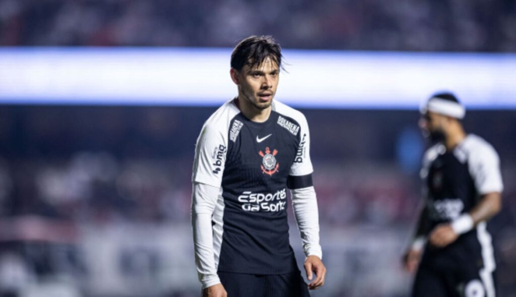 Romero em ação com a camisa do Corinthians.