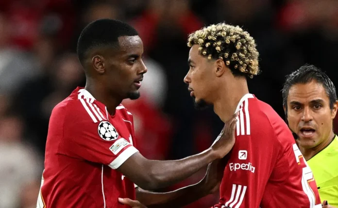 Manchester City x Liverpool: Slot vai para o clássico com dúvida entre Ekitiké e Isak nos Reds