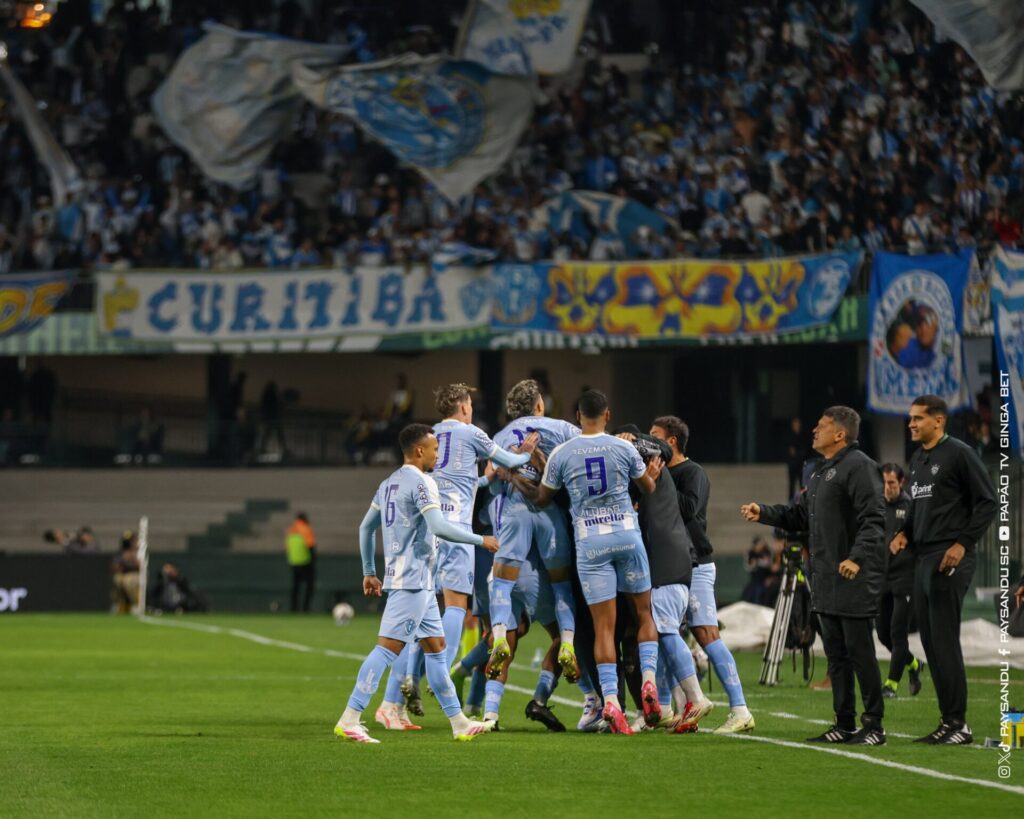 Paysandu vence Coritiba