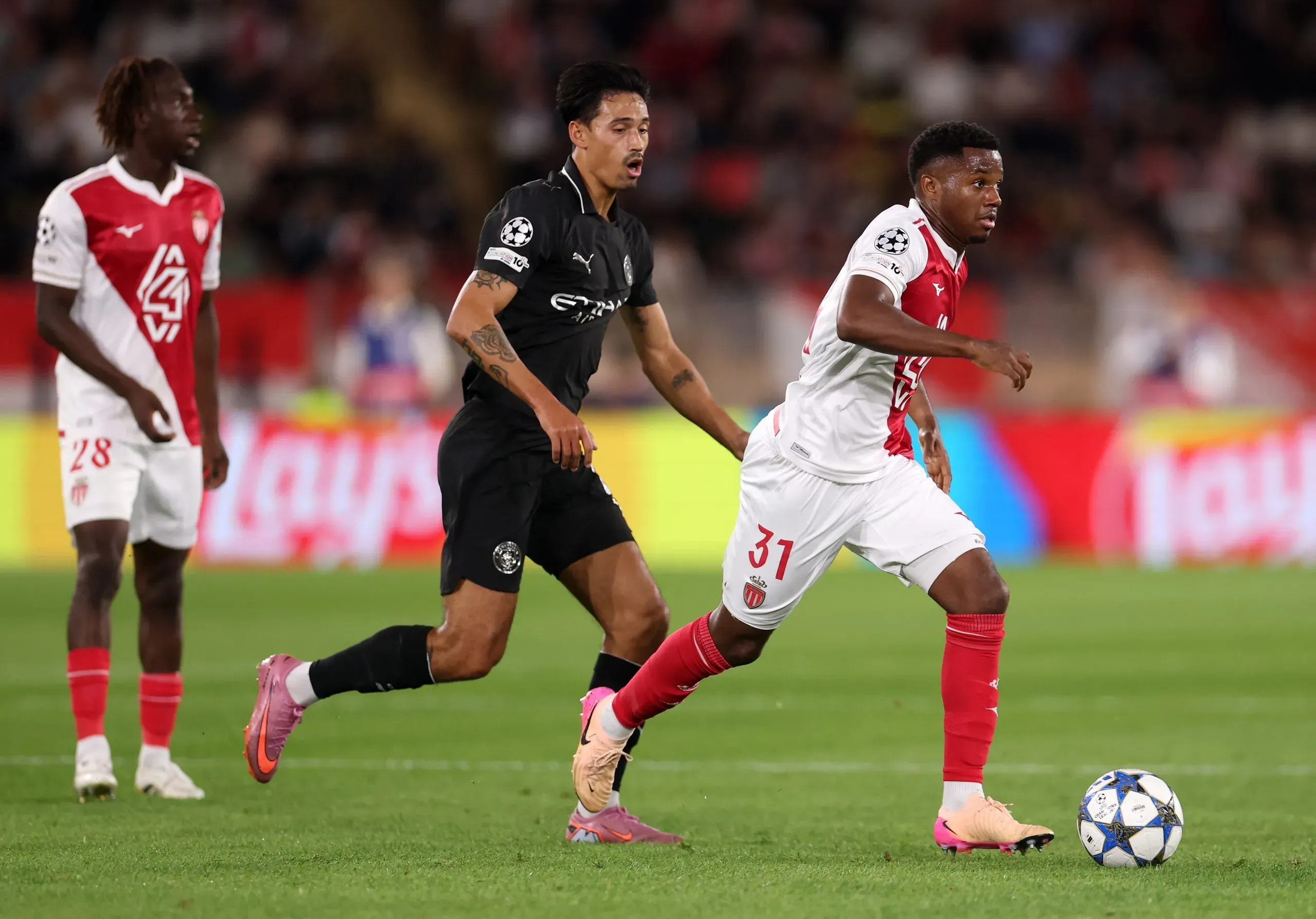 Ansu Fati em ação pelo Monaco contra o Manchester City. Foto: Alex Pantling/Getty Images