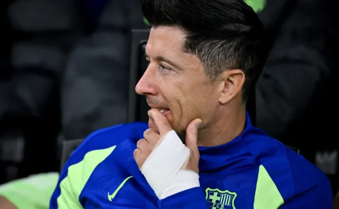 Barcelona não espera Lewandowski e se blinda antes da saída do centroavante